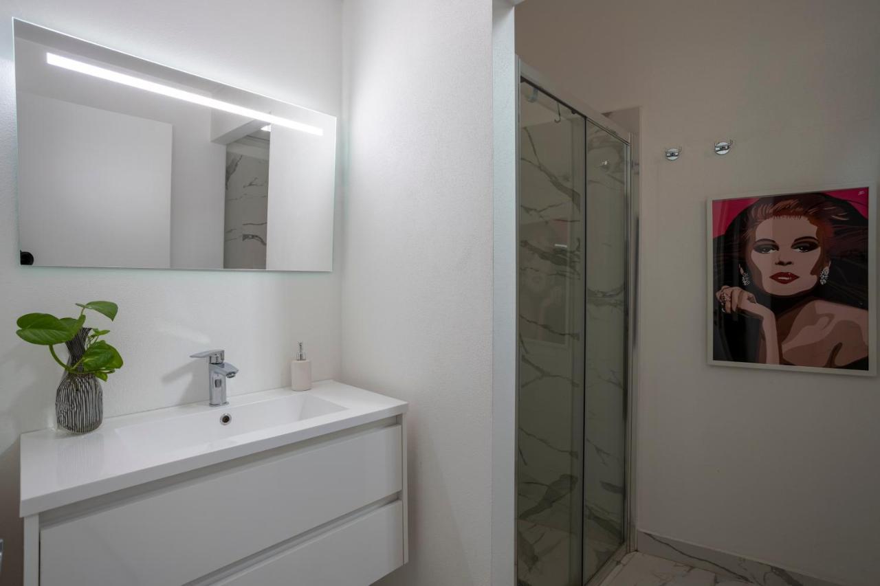 Apartamento Duomo 15 Minuti A Piedi Luxury*wifi*netflx Milán